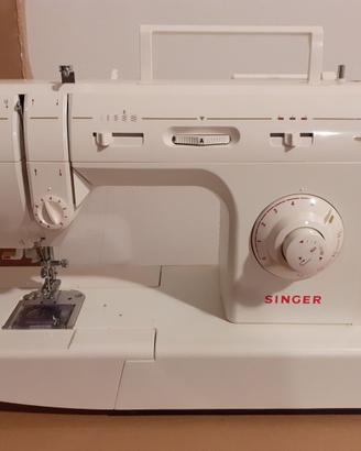 Macchina da cucire singer modello 9868