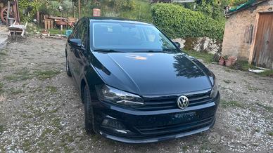 Volkswagen Polo 1.0 MP1 71CV - 2018 - Benzina