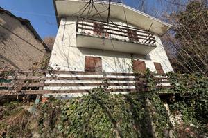 CASA SEMINDIPENDENTE A BARGE