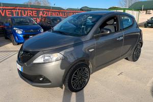 Lancia Ypsilon 1.0 FireFly 5 porte S&S Hybrid Oro
