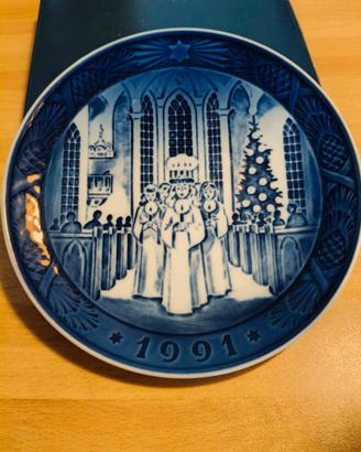 Piatto Royal Copenaghen 1991 originale