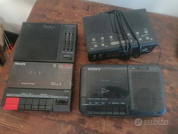 Radio mangiacassette e radiosveglia Philips Sony