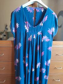 Vestito blu fantasia fiori