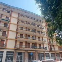 Acireale(Grassi Bertazzi) luminoso, grande 5 vani