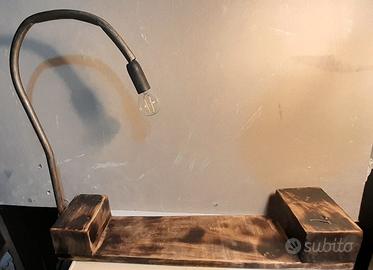 Lampada porta libri fai da te