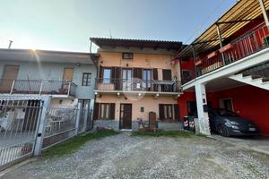 CASA DI CORTE A ALMESE