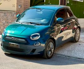 Fiat 500 500e Berlina 42 kWh La Prima
