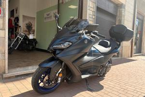 Yamaha T Max 560