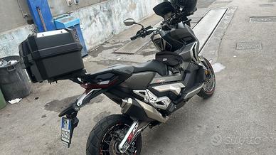 Xadv750
