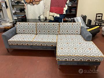 Divano con penisola
