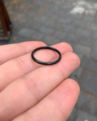 Anello nero sottile misura  18