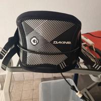 Trapezio Kitesurf marca Dakine.