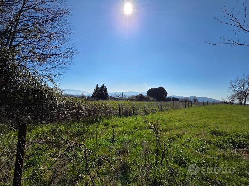 Rustico / Casale di 80 m² con 4 locali a Cave - Altro
