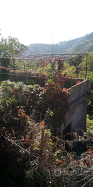 Casa indipendente con terreno a Camaro Superiore