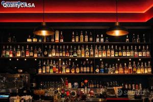 Attivita' di bar e ristorazione a jesi