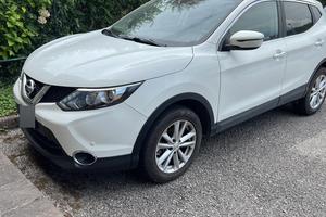 Nissan qashqai. Da riparare