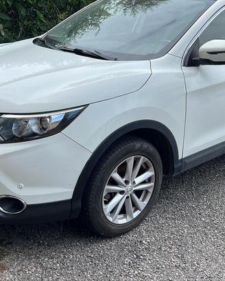 Nissan qashqai. Da riparare