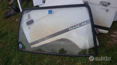 Parabrezza bedford rascal suzuki carry