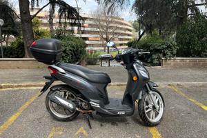 SYM Symphony 50 con bauletto