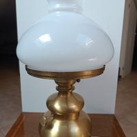 Lampada da tavolo