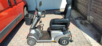 Carrozzina -scooter elettrico