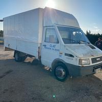 Iveco Daily 35 8 con cassone X mobili