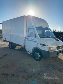 Iveco Daily 35 8 con cassone X mobili