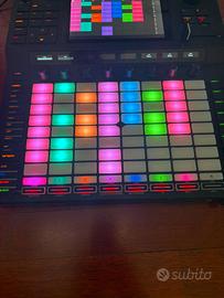 Akai Professional Force - Standalone Music Product