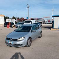Volkswagen Golf 1.6 TDI 105 cv 