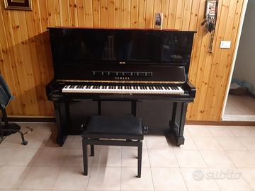 Pianoforte verticale Yamaha