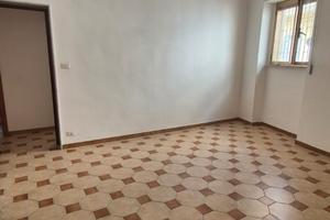 Bilocale Bari via Ugo Foscolo