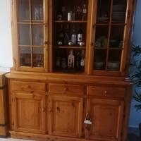 Mobili taverna laccati recentemente 