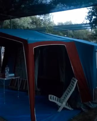 Tenda a casetta 5+1 postii Vieste Foggia 