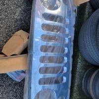 Griglia cromata jeep wrangler, frecce, terzo stop