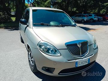 LANCIA YPSILON  EURO 5 anno  2011