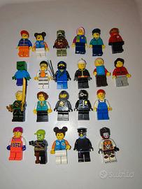 lotto lego mini figure usate 22 pezzi 