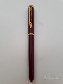 Stilografica Waterman pennino in oro