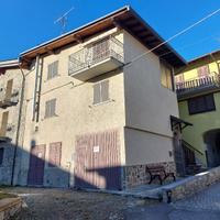 Villa rustica con giardino in centro storico