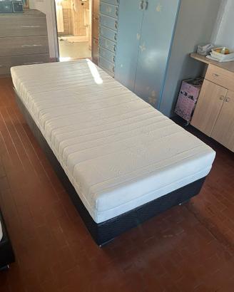 LETTO UNA PIAZZA CON MATERASSO