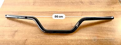 Manubrio Harley Davidson Softail 2025 up