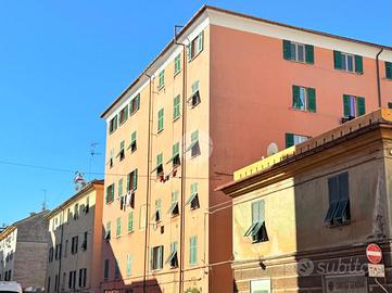 3 LOCALI A GENOVA