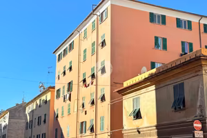 3 LOCALI A GENOVA