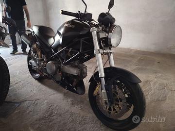 DUCATI MONSER ALL BLACK 620 2002