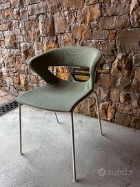 Sedia modello Kicca by Kastel, imbottitura verde.