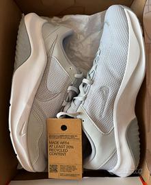 Nike Legend Essential tg 42 nuove con cartellino