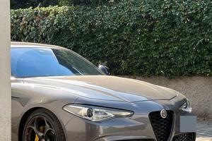 Alfa Romeo Giulia Launch Edition 180cv AT8
