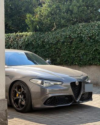 Alfa Romeo Giulia Launch Edition 180cv AT8