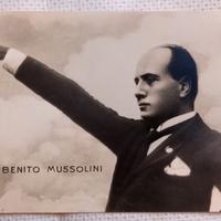 Fotografia epoca fascista Mussolini saluto romano