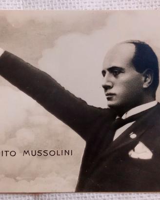 Fotografia epoca fascista Mussolini saluto romano