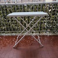 Tavole esterno Ikea + bambolina Louis